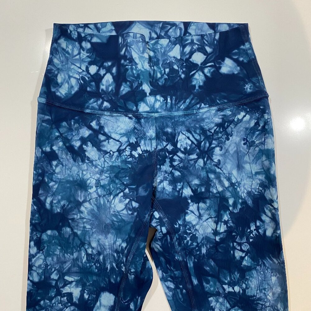Lululemon Shibori 7/8 Leggings